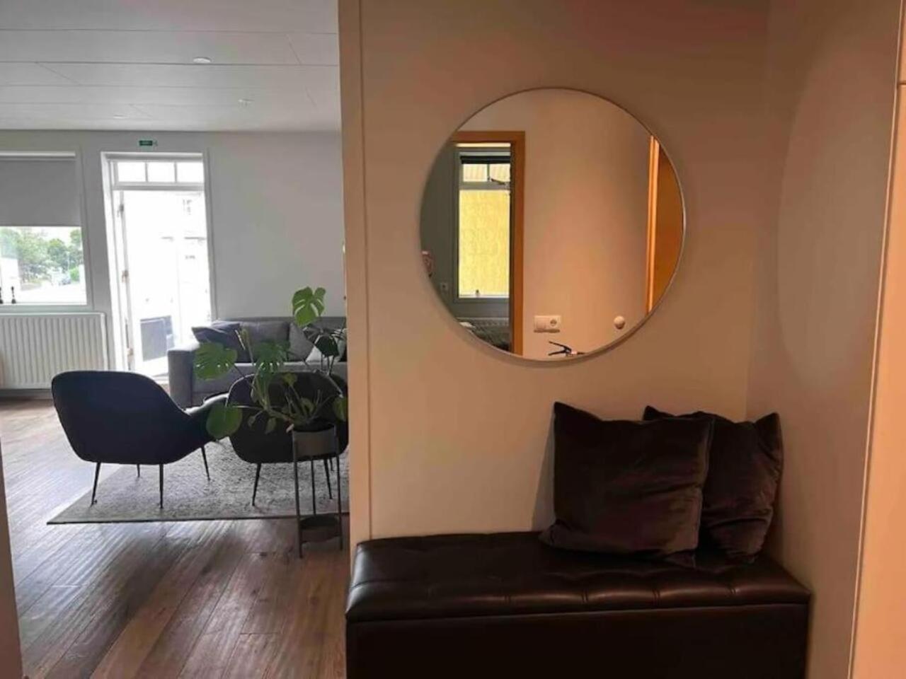 G10 Apartments อาคูเรย์รี ภายนอก รูปภาพ